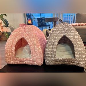 SOLD****. CAVE SHAPE CAT BED
